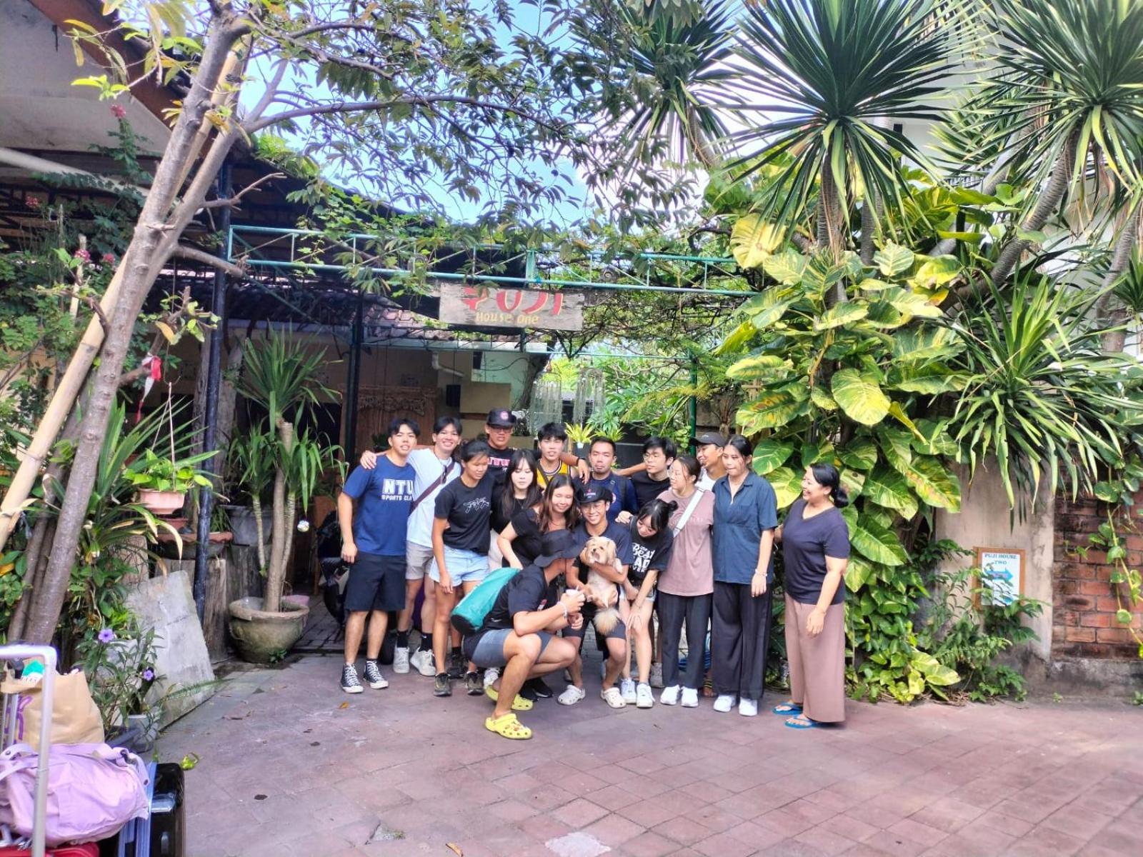 Pujihouse One Apartment Legian Exterior foto
