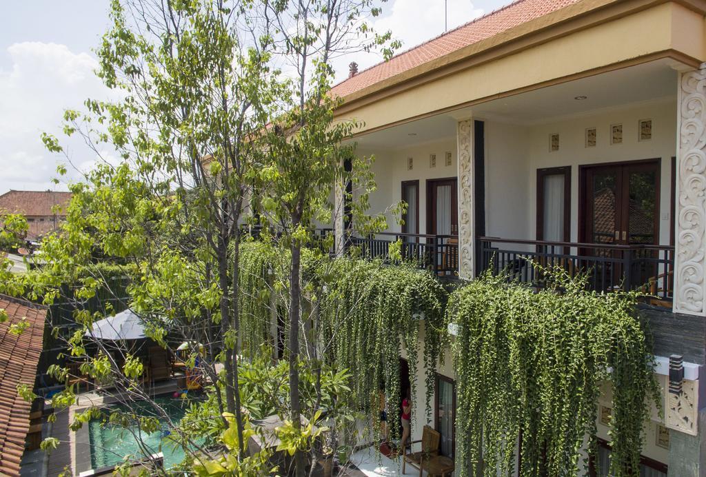 Pujihouse One Apartment Legian Exterior foto